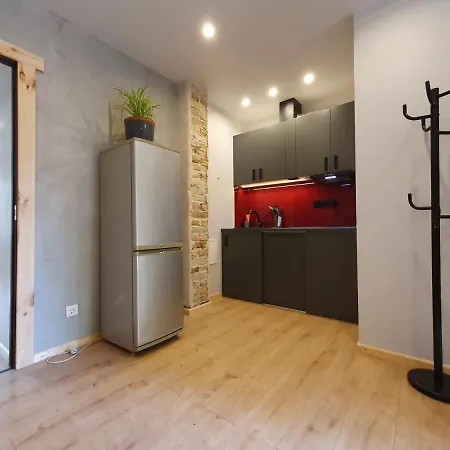 New In Historic House Apartment *